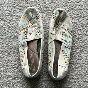 TOMS music note shoes 7.5